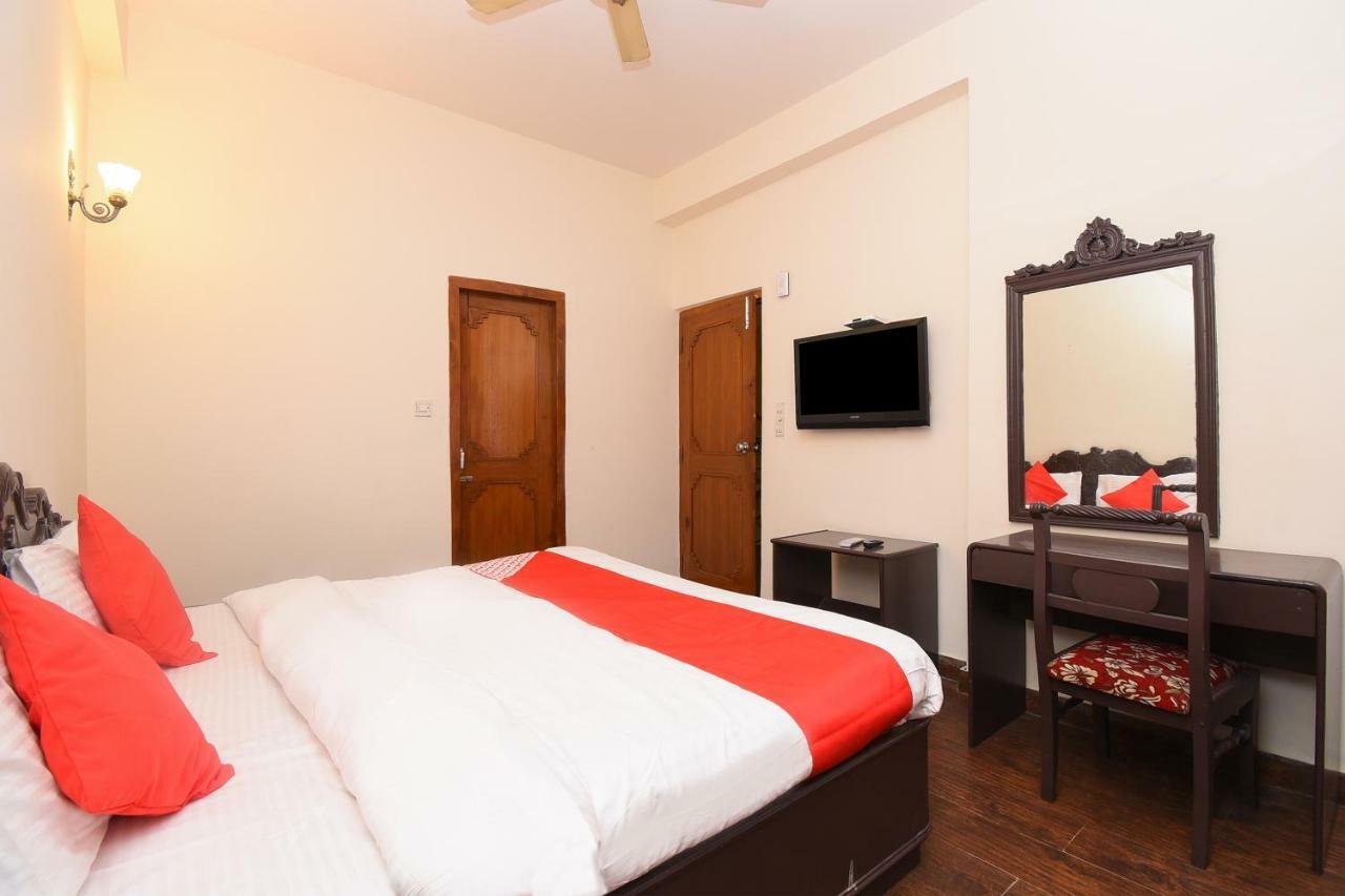 Hotel Kalinga Intercontinental Manāli Esterno foto