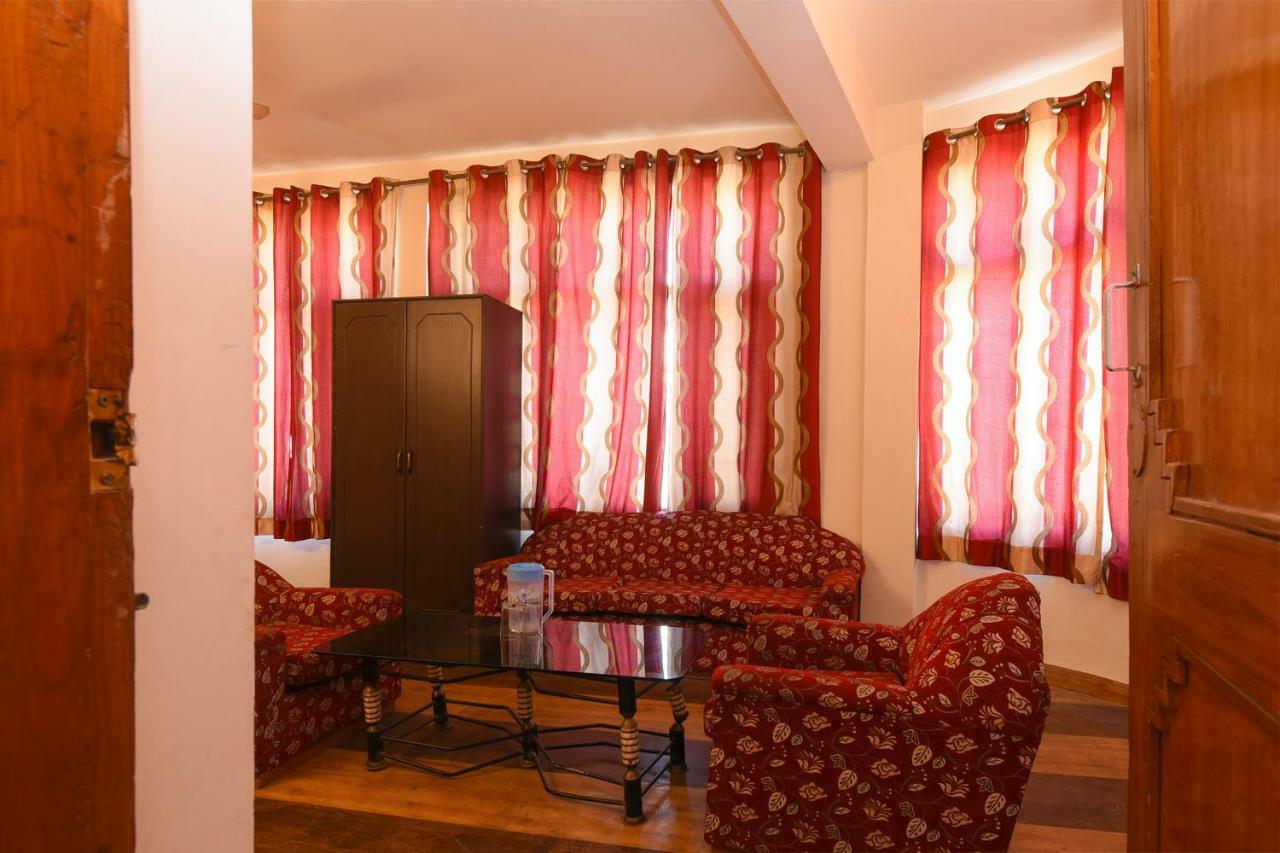 Hotel Kalinga Intercontinental Manāli Esterno foto