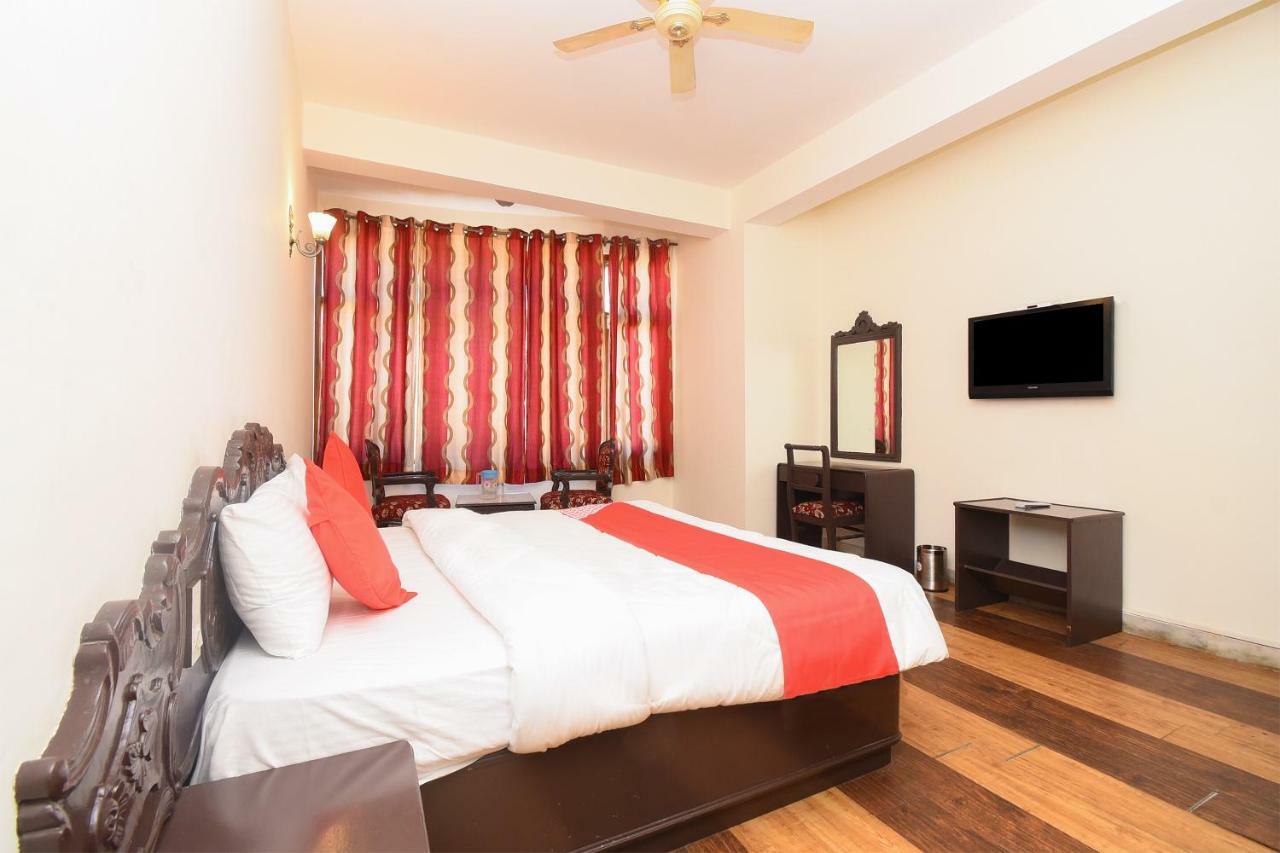 Hotel Kalinga Intercontinental Manāli Esterno foto